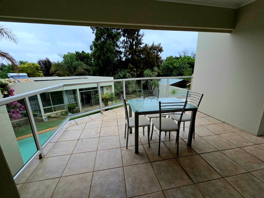 4 Bedroom Property for Sale in Heuwelsig Free State